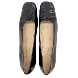 Salvatore Ferragamo Ballet Flats Women’s Size 9 NARROW Black Patent Leather